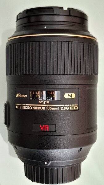 Obiectiv Nikon 105mm f/2.8G AF-S VR IF-ED Micro